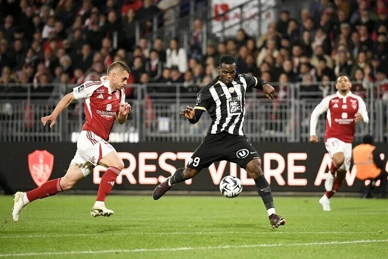 Brest vs Angers - Tìm lại niềm vui